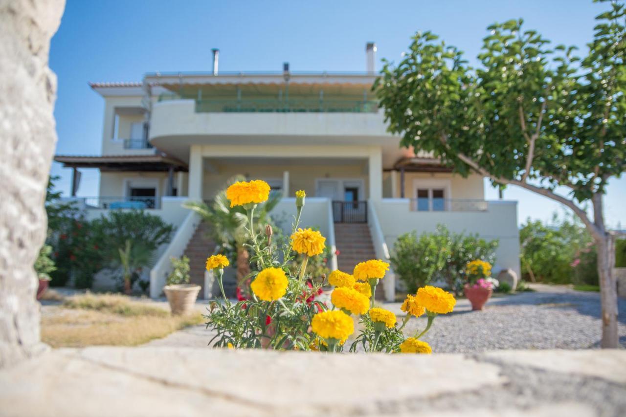 Ferienwohnung Ktima Develekou Pigadhia  Exterior foto